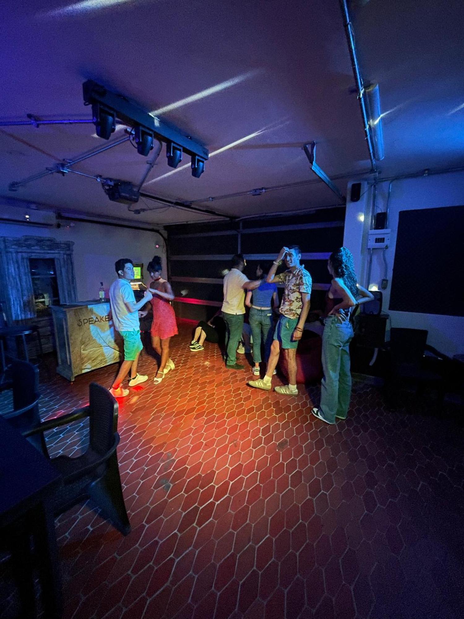 The View Hostel & Lounge Кали Экстерьер фото
